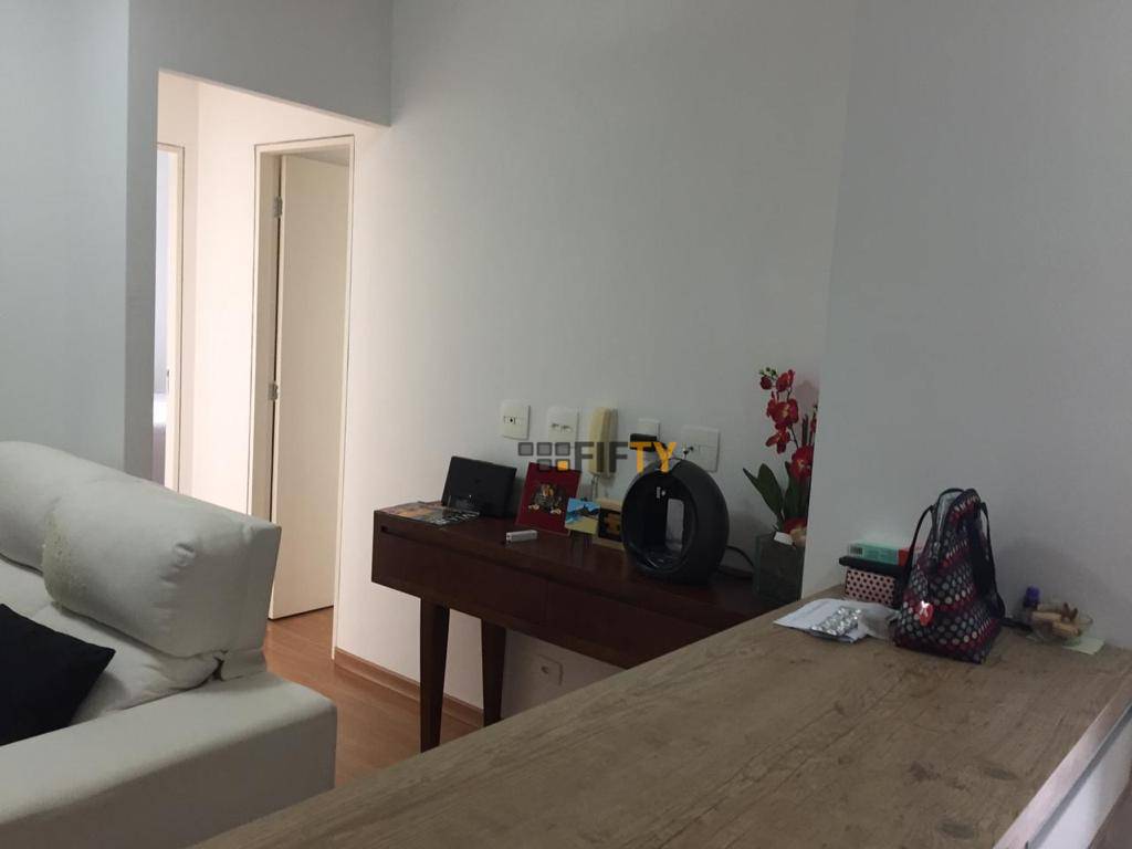 Apartamento para alugar com 2 quartos, 52m² - Foto 6