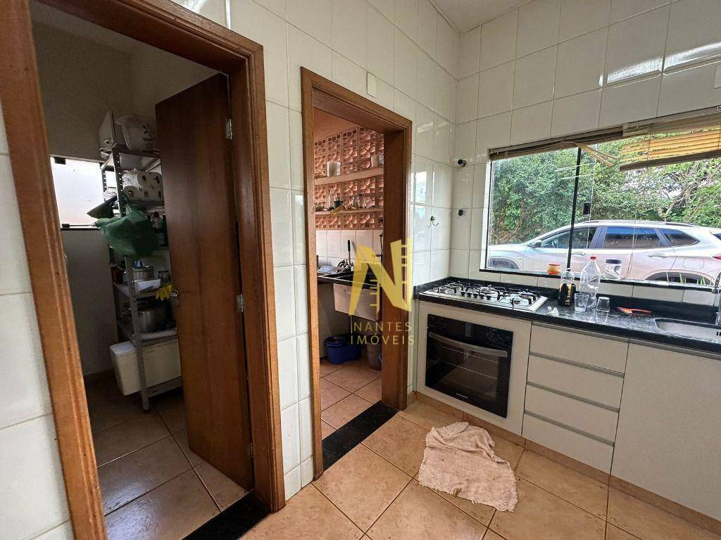 Chácara à venda com 2 quartos, 272m² - Foto 25