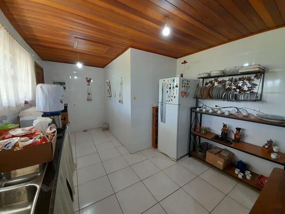 Fazenda à venda com 3 quartos, 1308m² - Foto 9