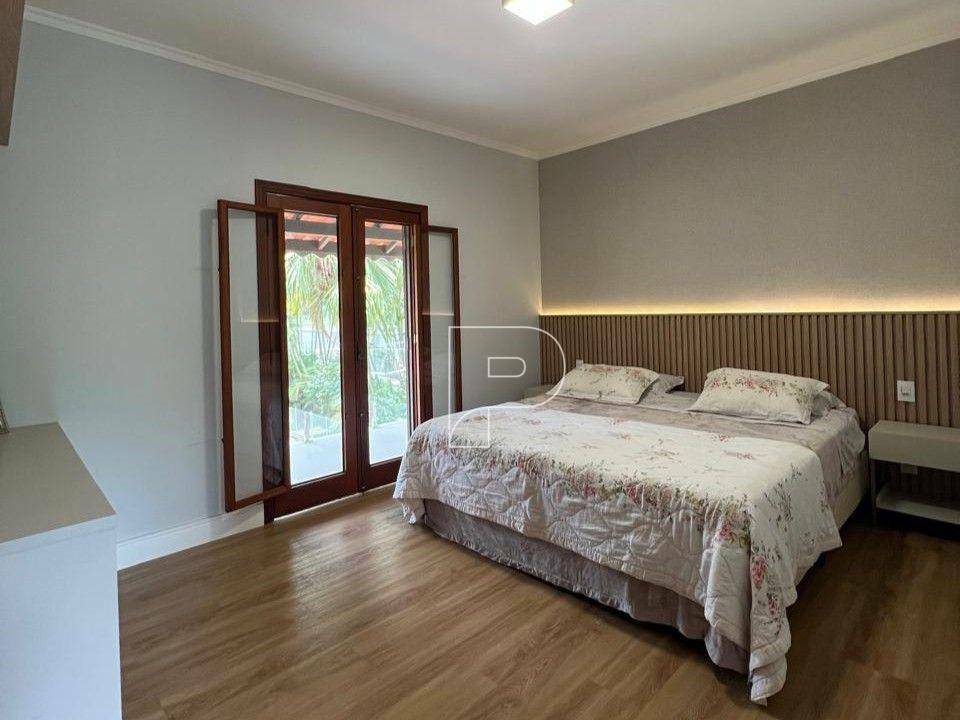 Casa de Condomínio à venda com 3 quartos, 300m² - Foto 10