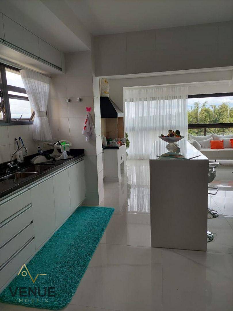 Apartamento à venda com 3 quartos, 193m² - Foto 5