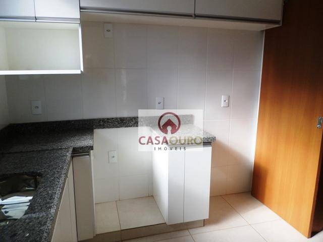 Apartamento à venda com 3 quartos, 76m² - Foto 20