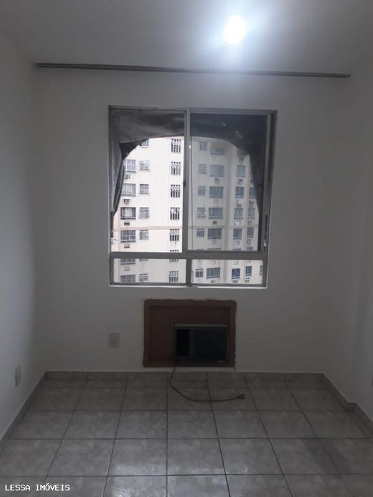 Apartamento à venda com 2 quartos, 63m² - Foto 7