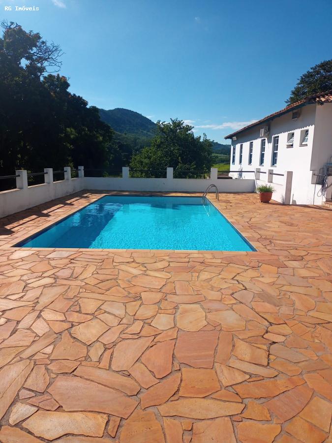Fazenda à venda com 5 quartos, 320m² - Foto 5