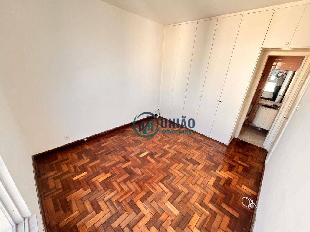 Apartamento à venda com 3 quartos, 130m² - Foto 16