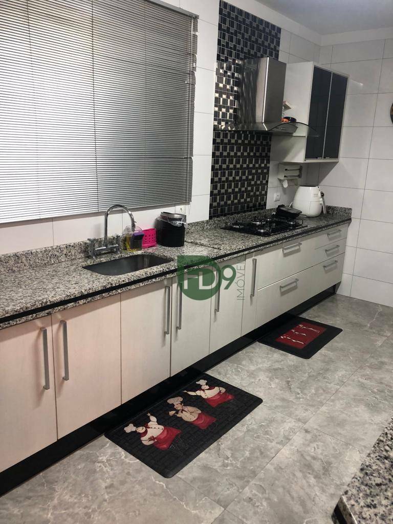 Apartamento à venda com 3 quartos, 156m² - Foto 7