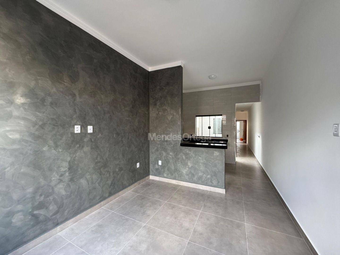 Casa à venda com 2 quartos, 60m² - Foto 9