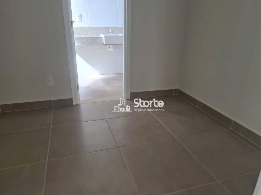 Apartamento à venda com 3 quartos, 136m² - Foto 8