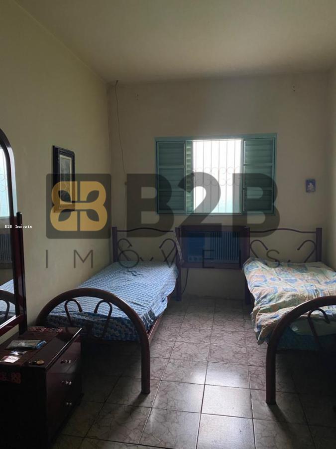 Casa à venda com 3 quartos, 180m² - Foto 18