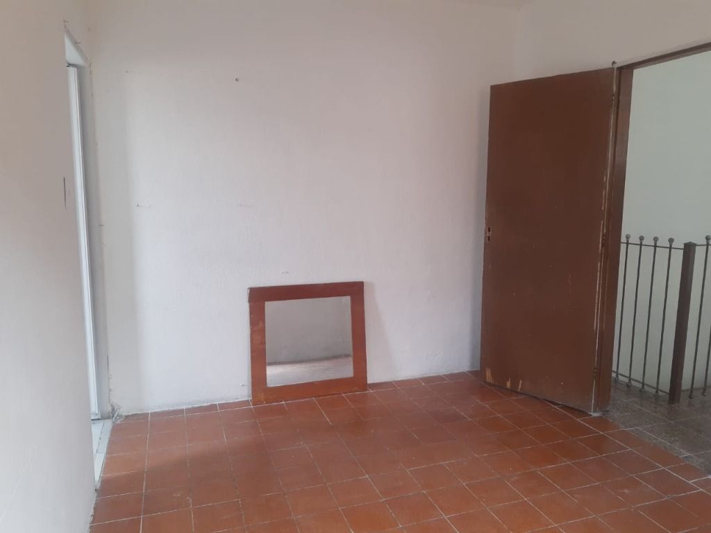 Casa à venda com 3 quartos, 121m² - Foto 8