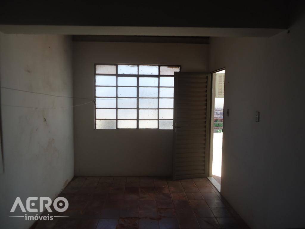 Casa à venda com 7 quartos, 350m² - Foto 39