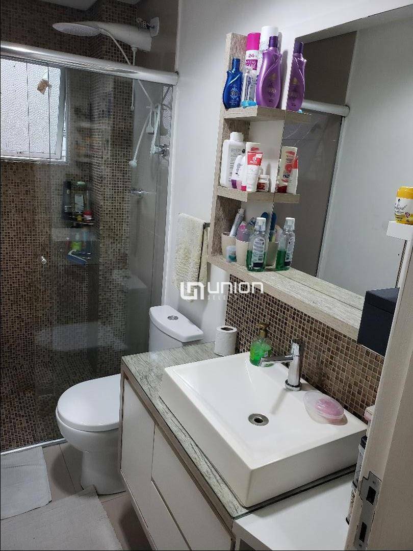 Apartamento à venda com 2 quartos, 69m² - Foto 8