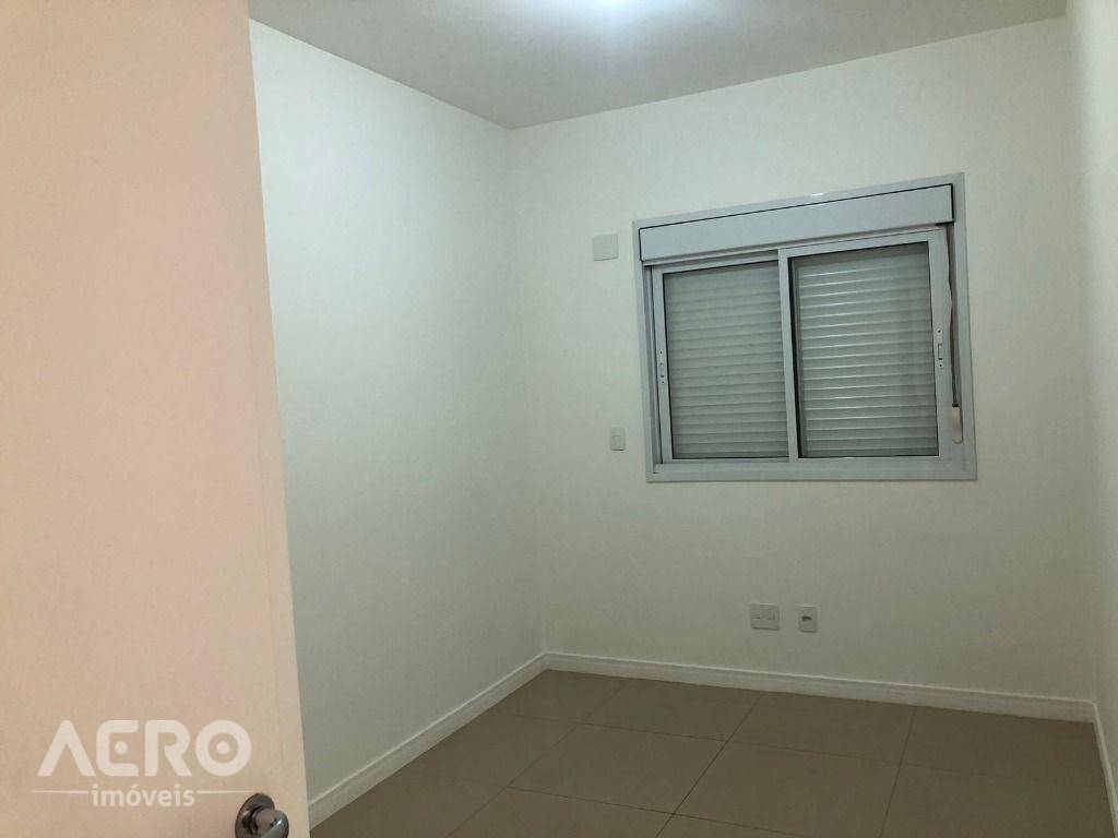 Apartamento à venda com 2 quartos, 62m² - Foto 14