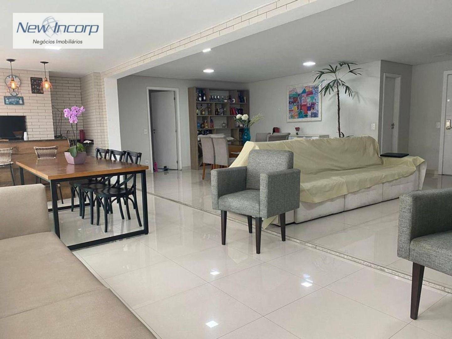 Apartamento à venda com 3 quartos, 138m² - Foto 2