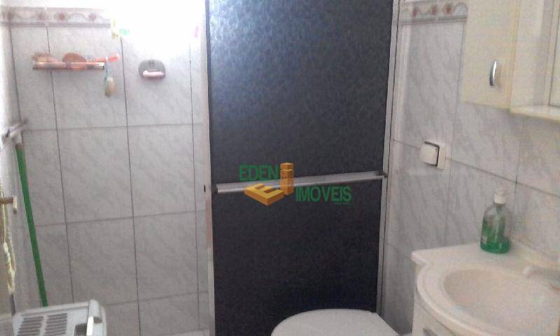 Casa à venda com 3 quartos, 100m² - Foto 5