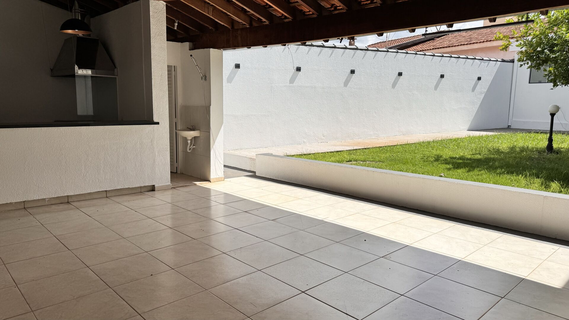 Casa à venda com 3 quartos, 270m² - Foto 7