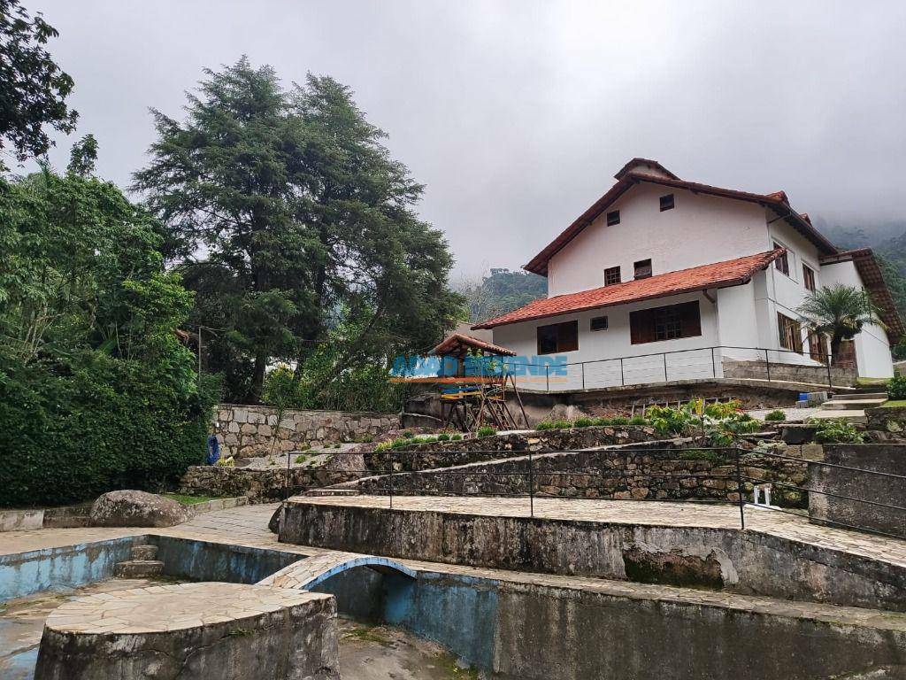 Casa à venda com 7 quartos, 281m² - Foto 4