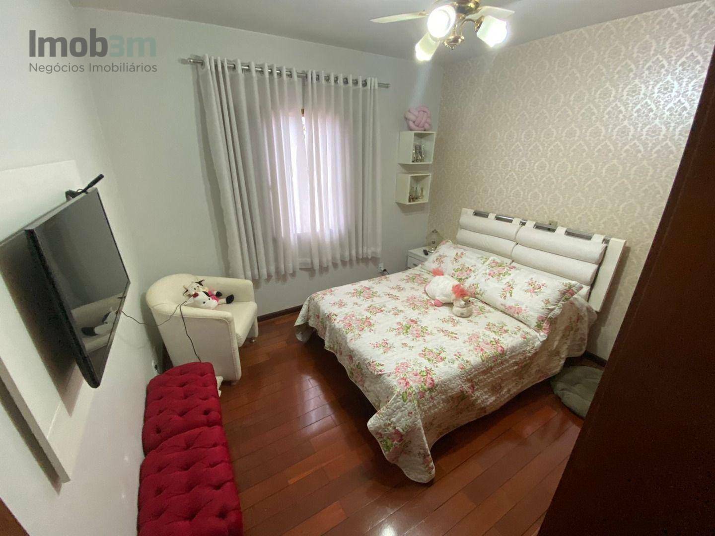 Sobrado à venda com 4 quartos, 360m² - Foto 31