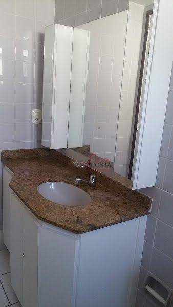 Apartamento à venda com 2 quartos, 65m² - Foto 18