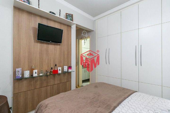 Apartamento à venda com 3 quartos, 140m² - Foto 18