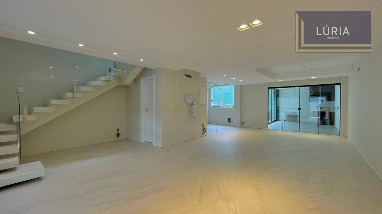 Casa, 4 quartos, 278 m² - Foto 2