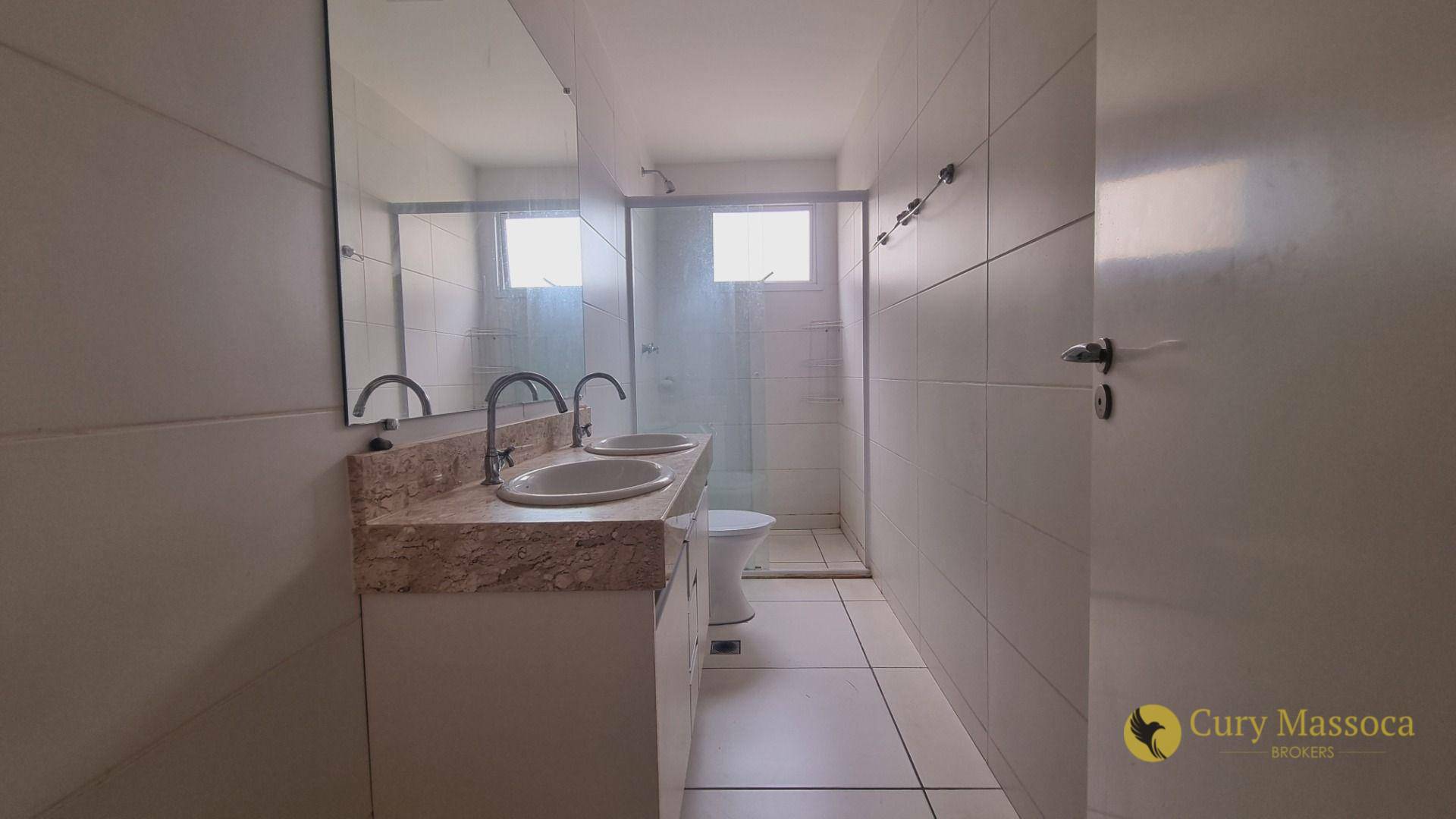 Apartamento para alugar com 2 quartos, 75m² - Foto 18