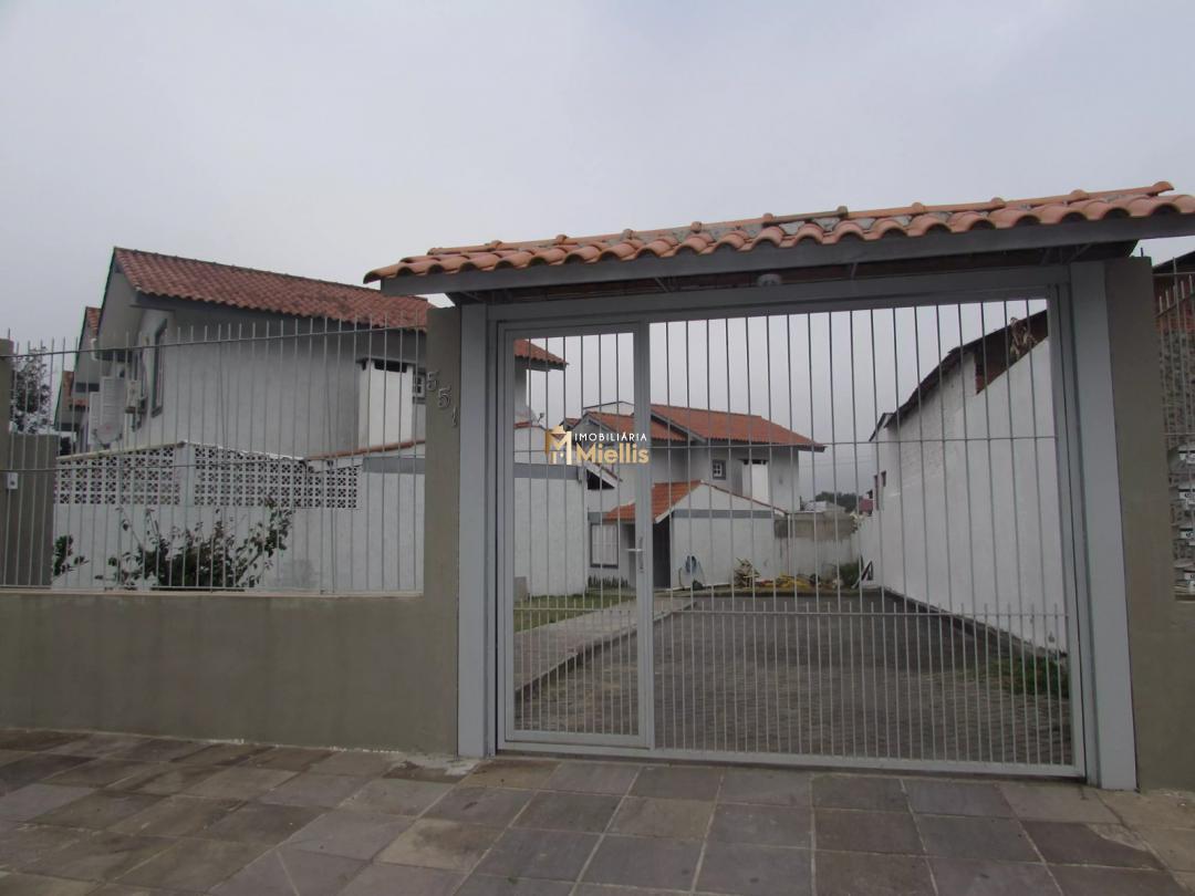 Casa à venda com 2 quartos, 87m² - Foto 3