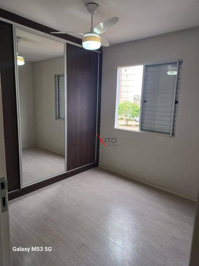 Apartamento à venda com 2 quartos, 57m² - Foto 13