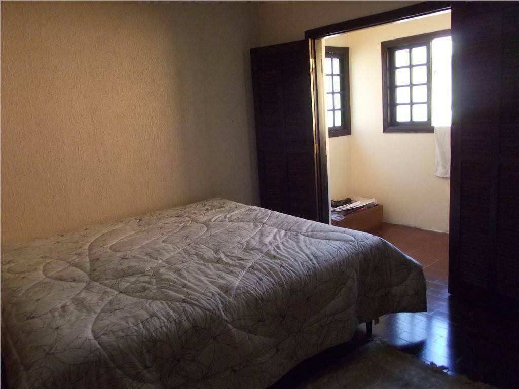 Sobrado à venda com 4 quartos, 240m² - Foto 26