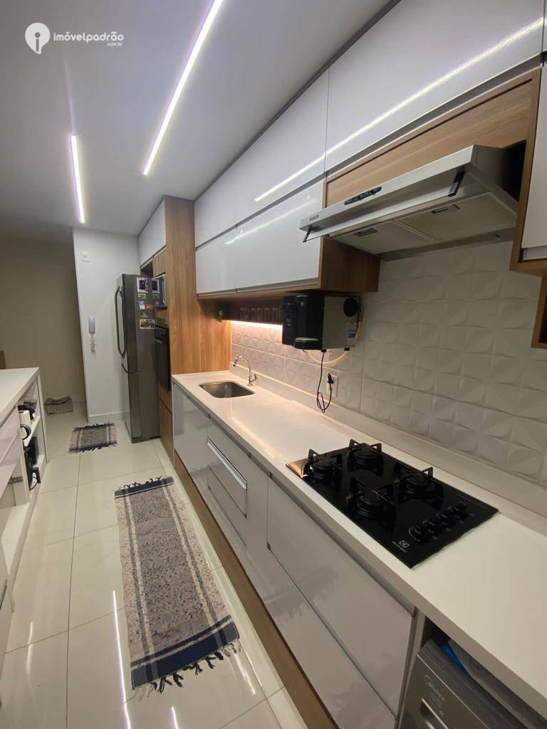 Apartamento à venda com 2 quartos, 102m² - Foto 1