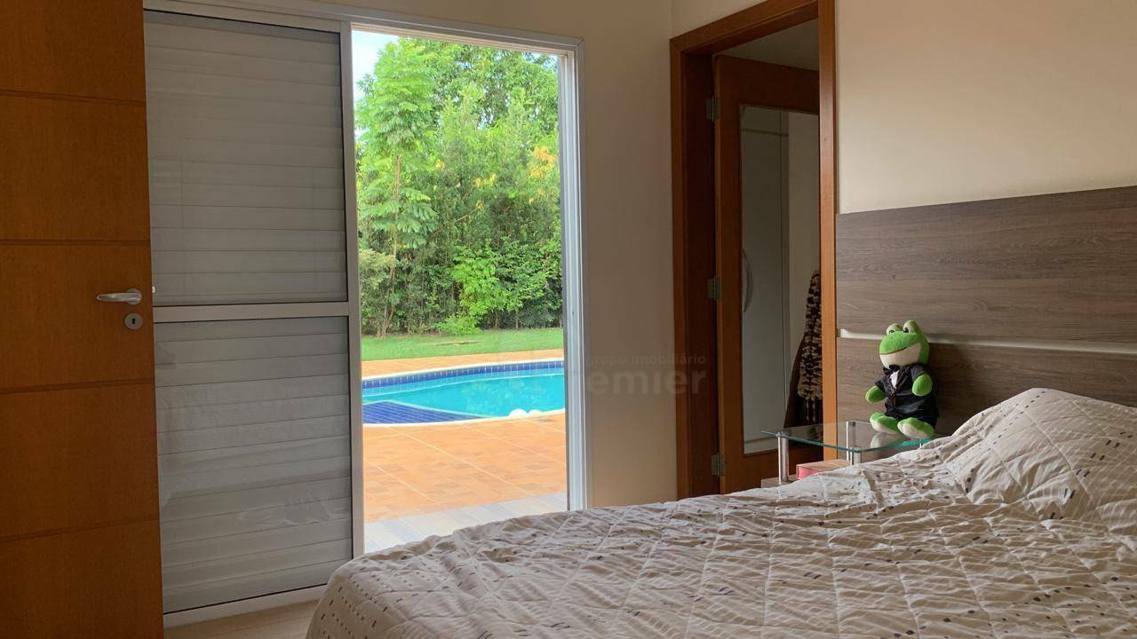 Casa à venda com 3 quartos, 230m² - Foto 13