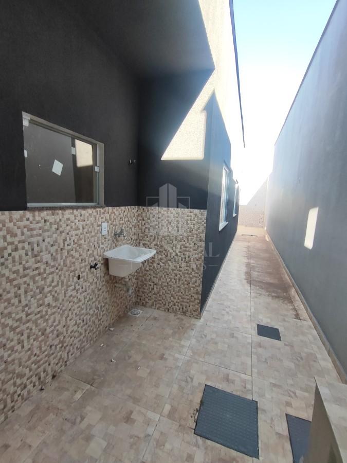 Casa à venda com 2 quartos, 125m² - Foto 4