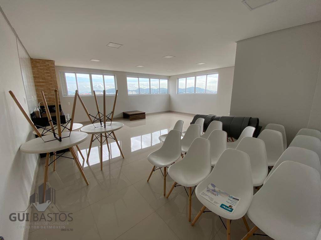 Apartamento à venda com 2 quartos, 55m² - Foto 13