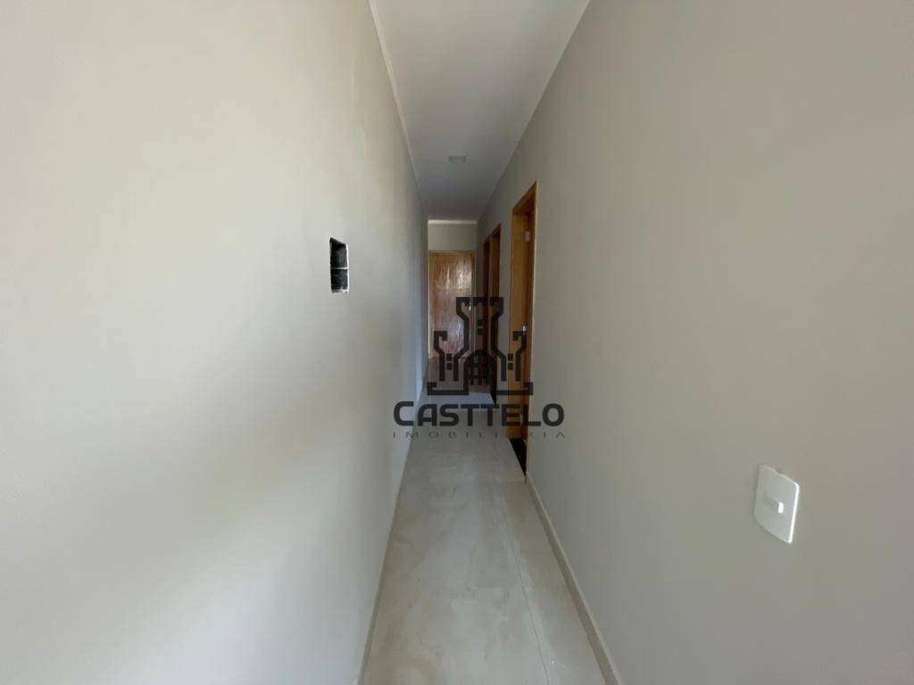 Casa à venda com 3 quartos, 84m² - Foto 7