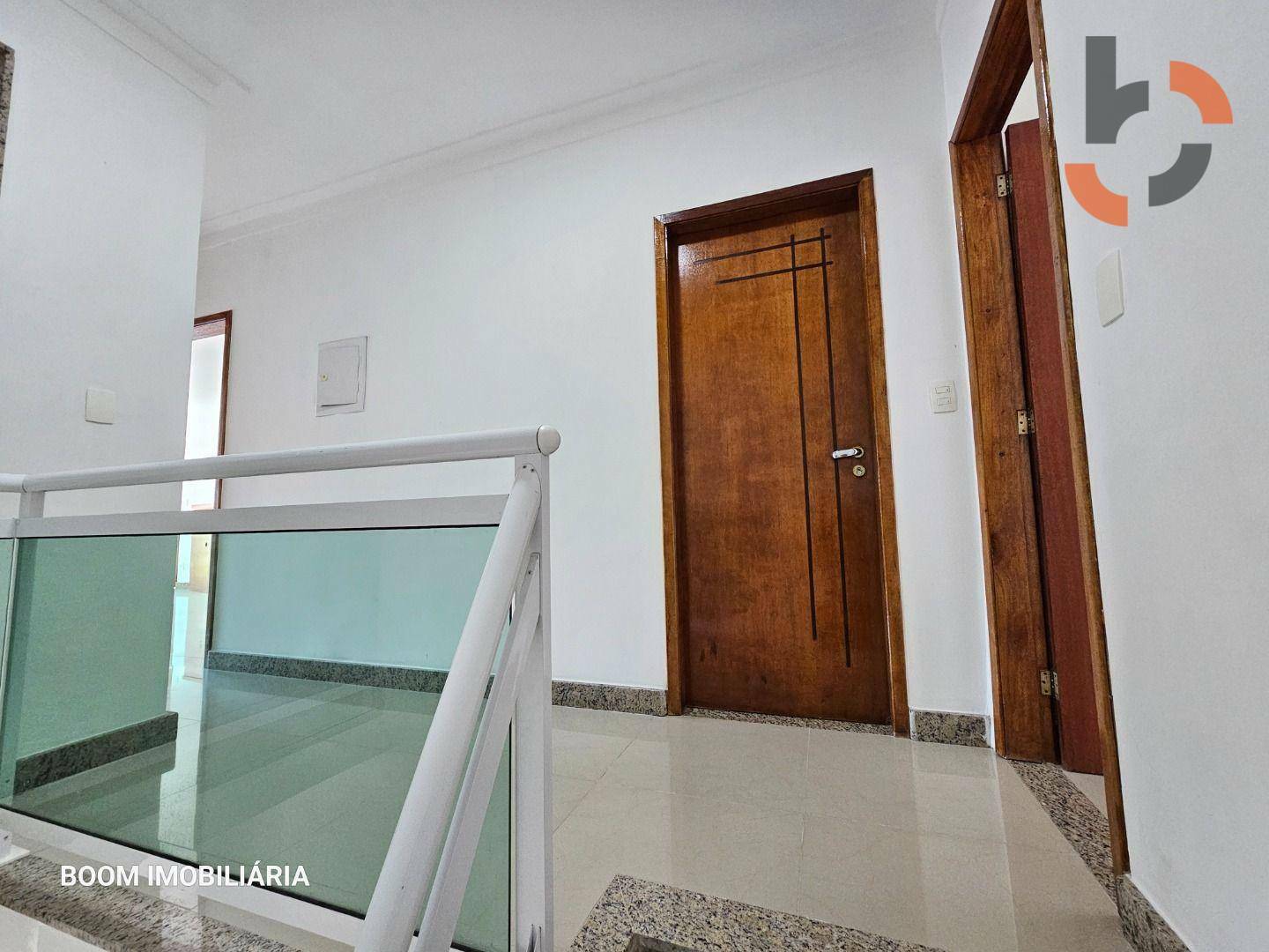 Casa à venda com 5 quartos, 218m² - Foto 19