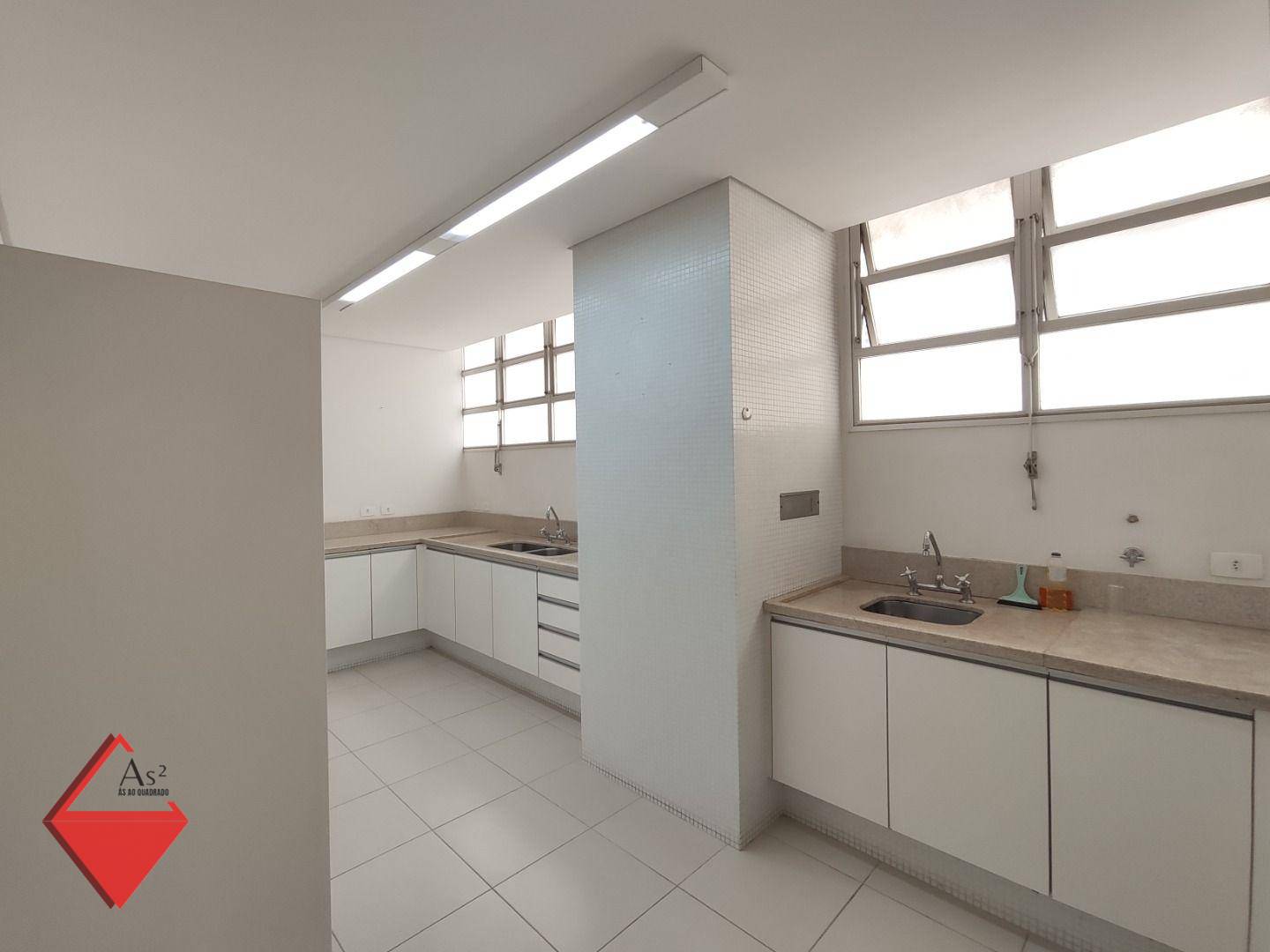 Apartamento à venda com 3 quartos, 222m² - Foto 47