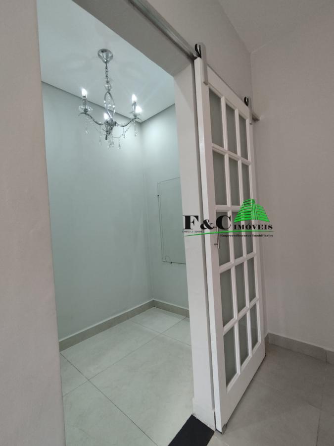 Casa à venda com 2 quartos, 140m² - Foto 18