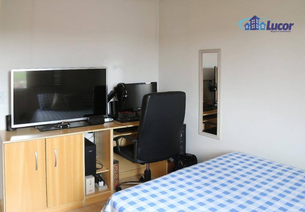 Apartamento à venda com 2 quartos, 60m² - Foto 13