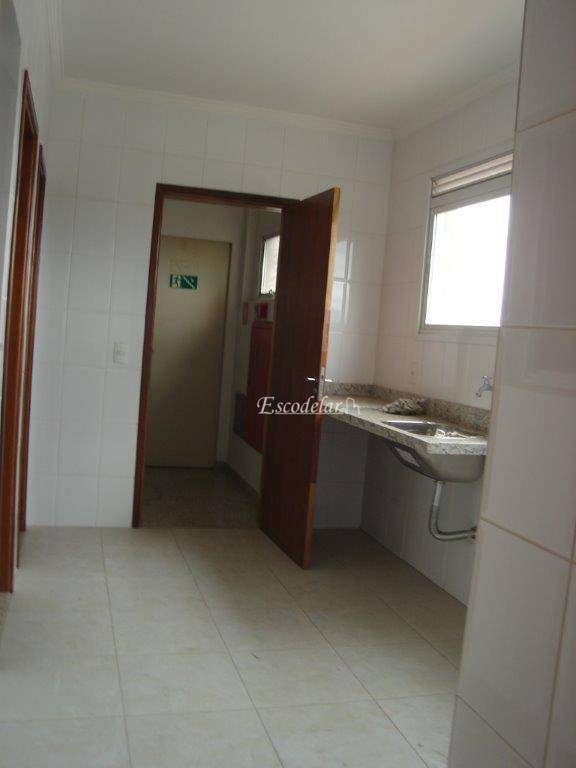 Apartamento à venda com 3 quartos, 200m² - Foto 9