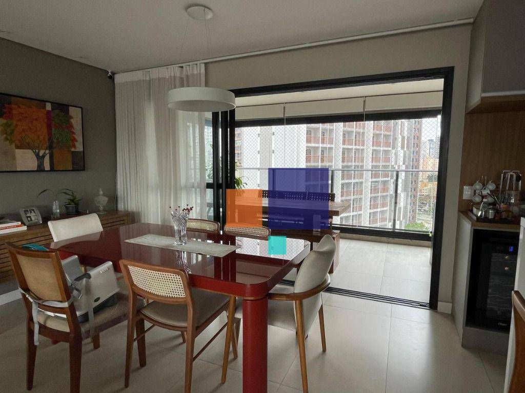 Apartamento para alugar com 3 quartos, 145m² - Foto 9