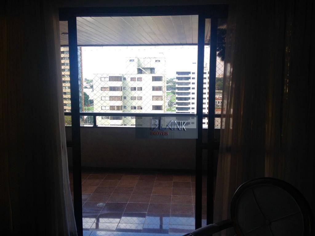 Apartamento à venda com 4 quartos, 273m² - Foto 11