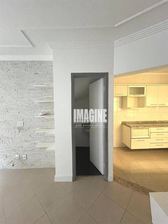 Sobrado à venda com 2 quartos, 54m² - Foto 4