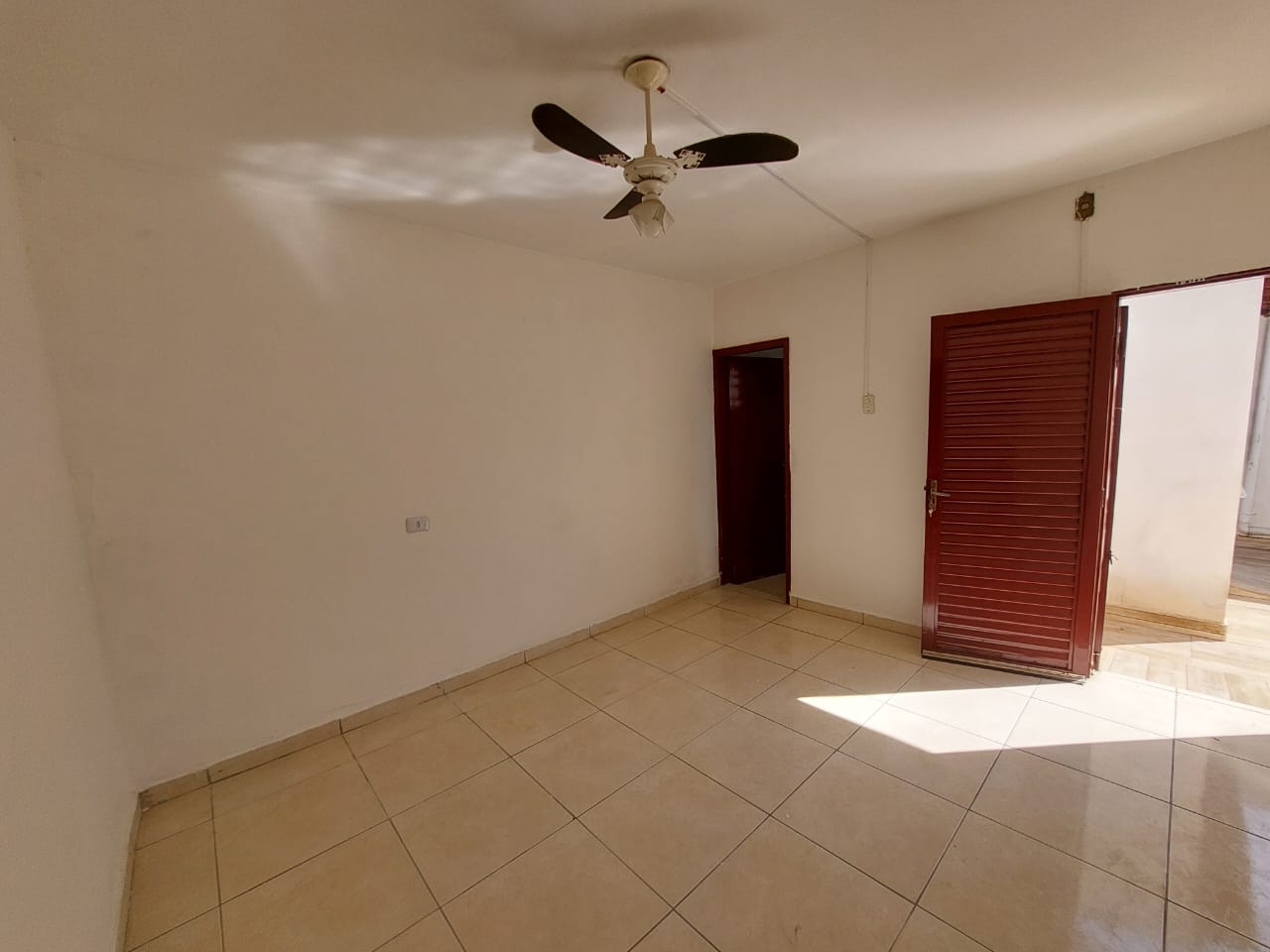 Casa à venda com 3 quartos, 191m² - Foto 3