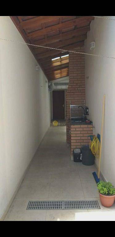 Casa à venda com 3 quartos, 137m² - Foto 16