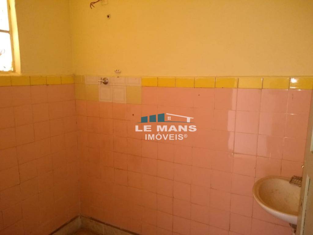 Casa à venda com 1 quarto, 98m² - Foto 18