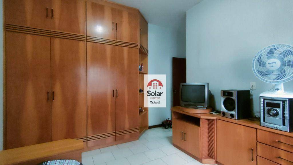 Casa de Condomínio à venda com 3 quartos, 380m² - Foto 28