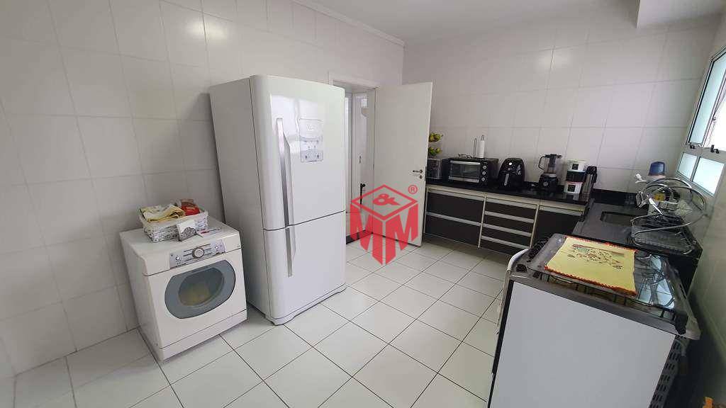 Apartamento à venda com 3 quartos, 127m² - Foto 18