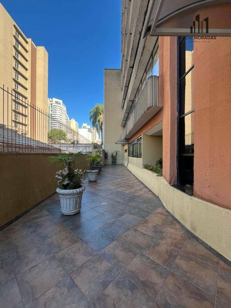 Apartamento à venda com 3 quartos, 128m² - Foto 35