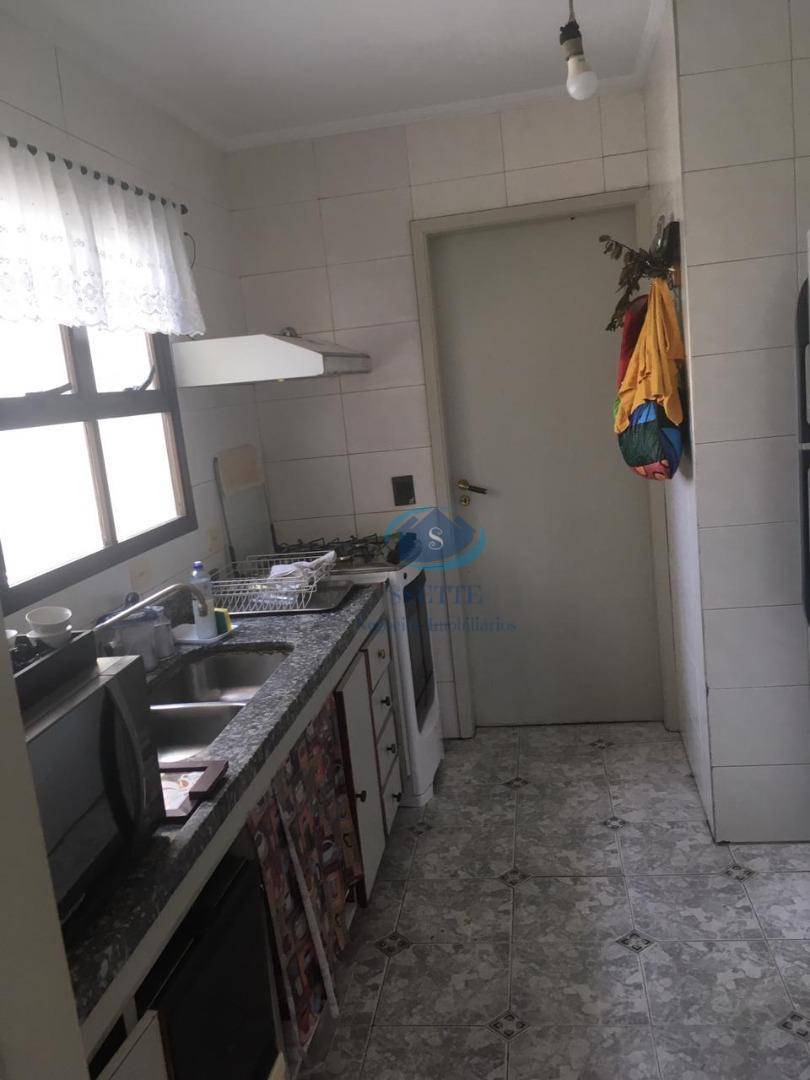 Apartamento à venda com 3 quartos, 94m² - Foto 9