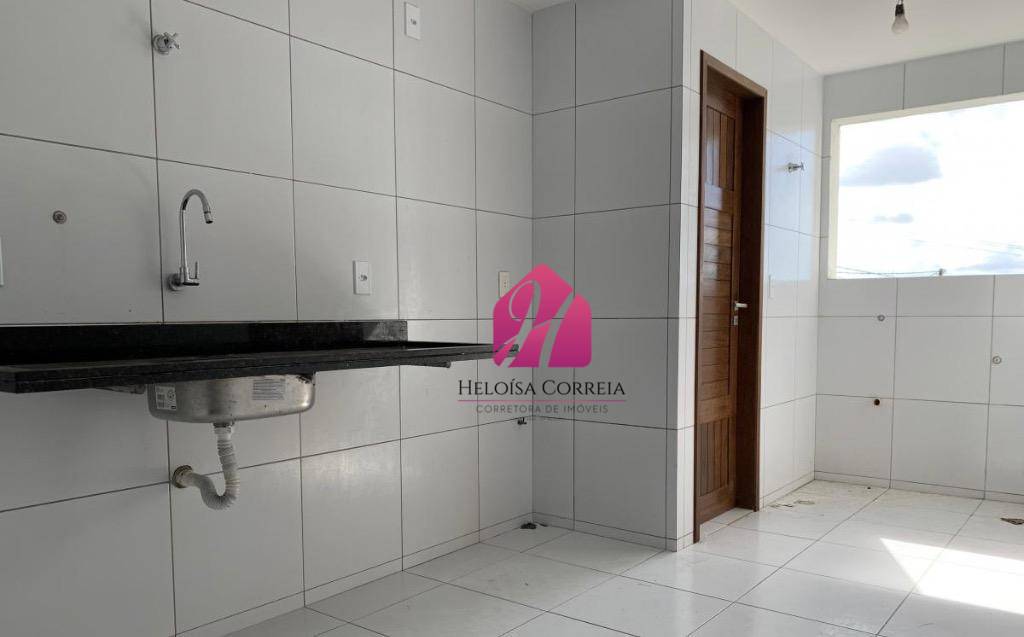 Apartamento à venda com 3 quartos, 98m² - Foto 2